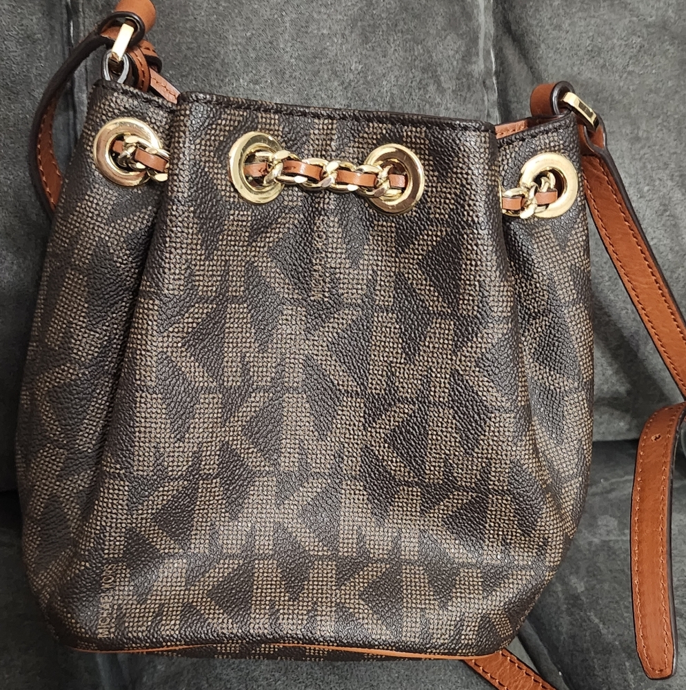 It's a small bag